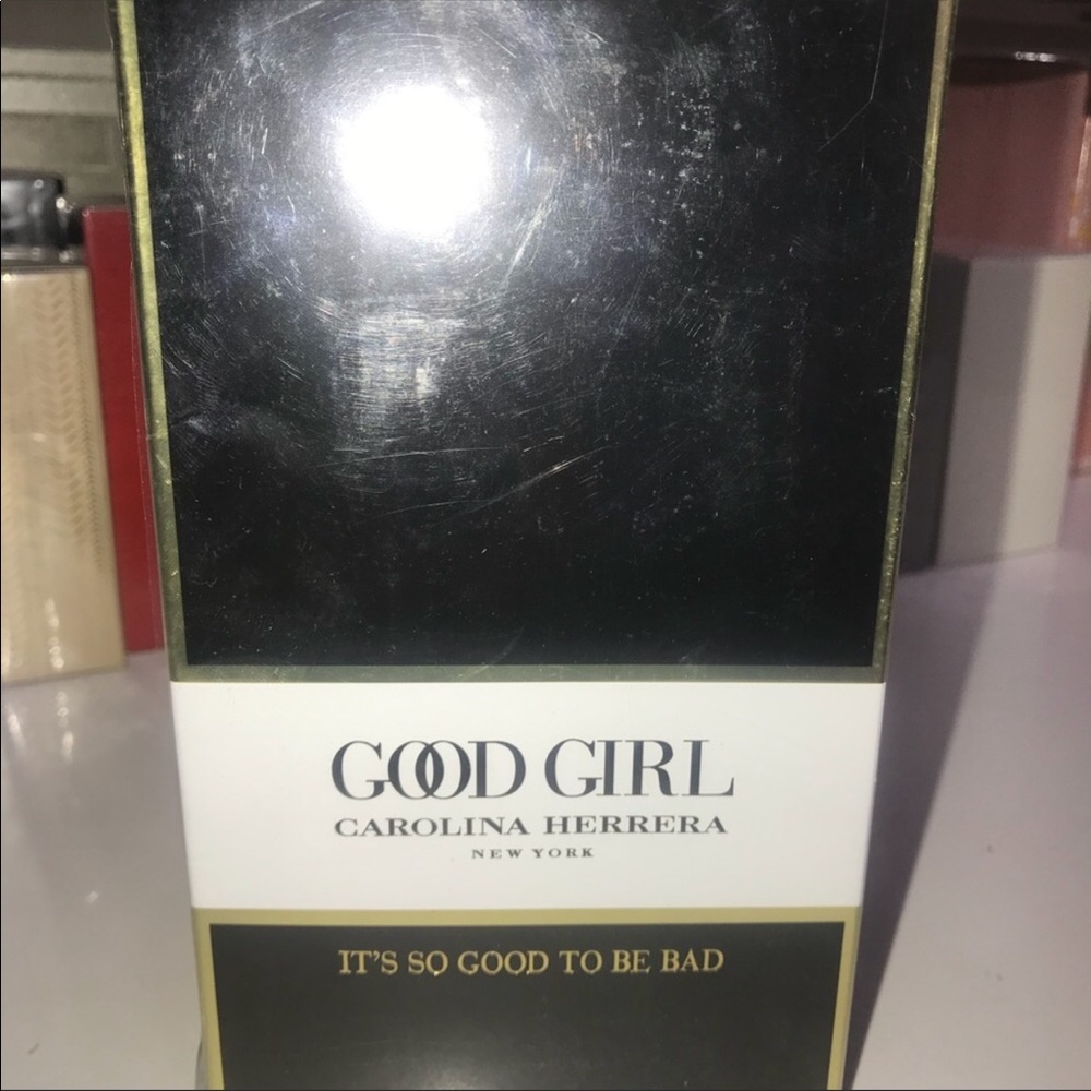 Good girl Carolina Herrera